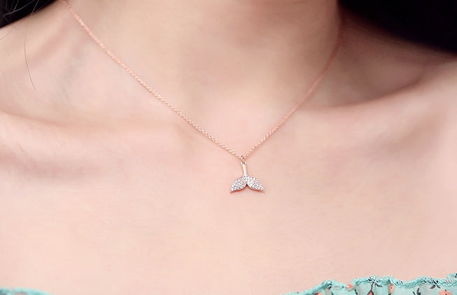 Silberkette Jasmin am Hals