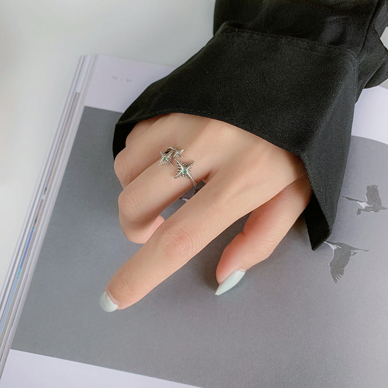 Silberring Sternentanz am Finger