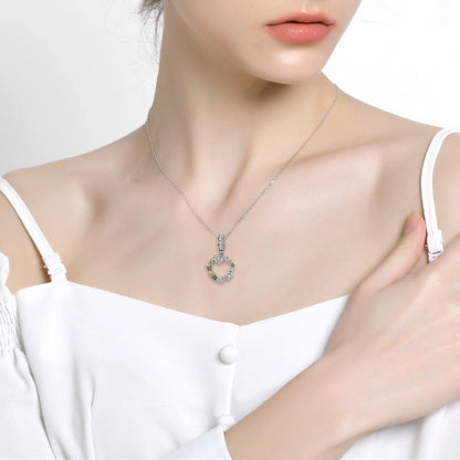 Mutterliebe Charm auf der Kette