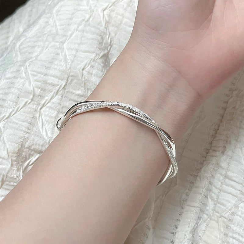 Silberarmband Johanna - am Handgelenk von hinten