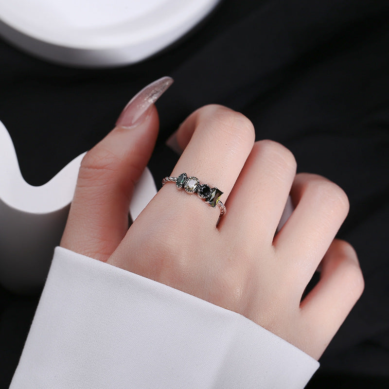 Silberring Juwelen am Finger