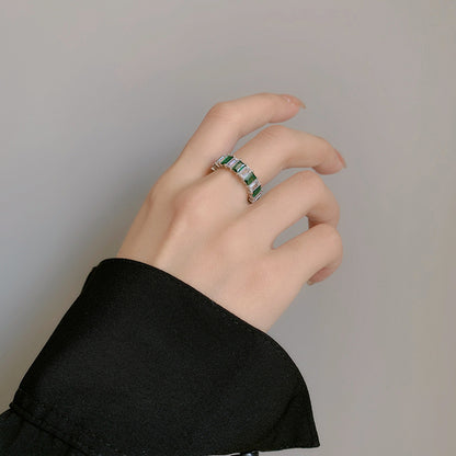 Silberring Katharina am Finger