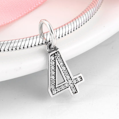 Zahlen Charms 4