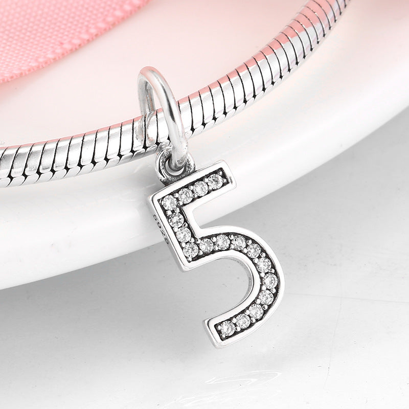 Zahlen Charms 5